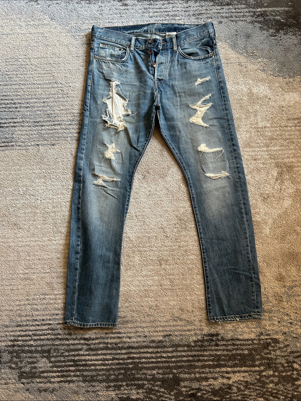 H&M slim jeans size 33 waist 32 length Distressed Denim